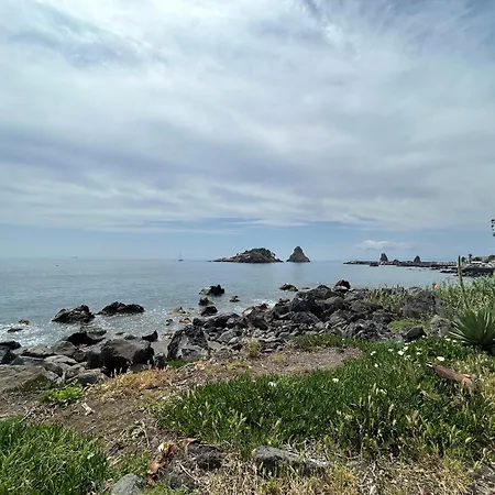 Il Panorama Di Aci E Galatea * Aci Castello