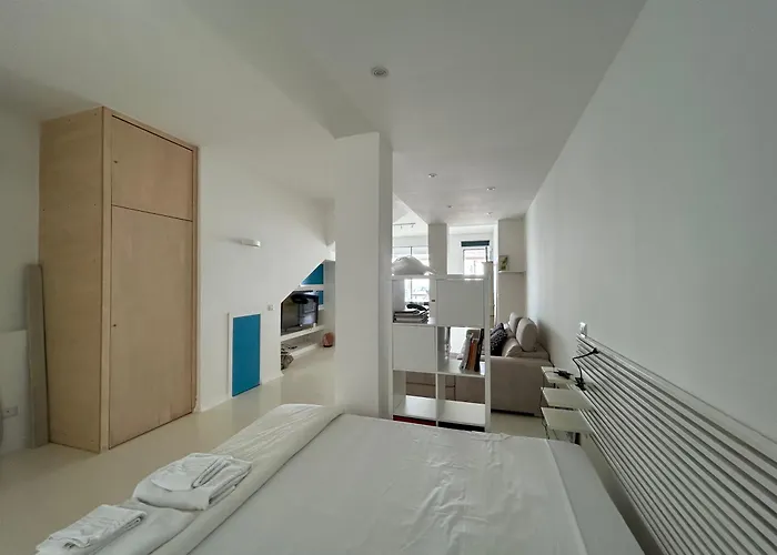 Il Panorama Di Aci E Galatea